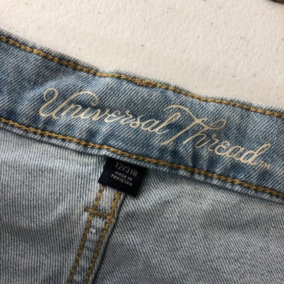 Universal Thread Womens Jeans Vintage Straight Button Fly Light Wash 12/31 - Picture 3 of 6
